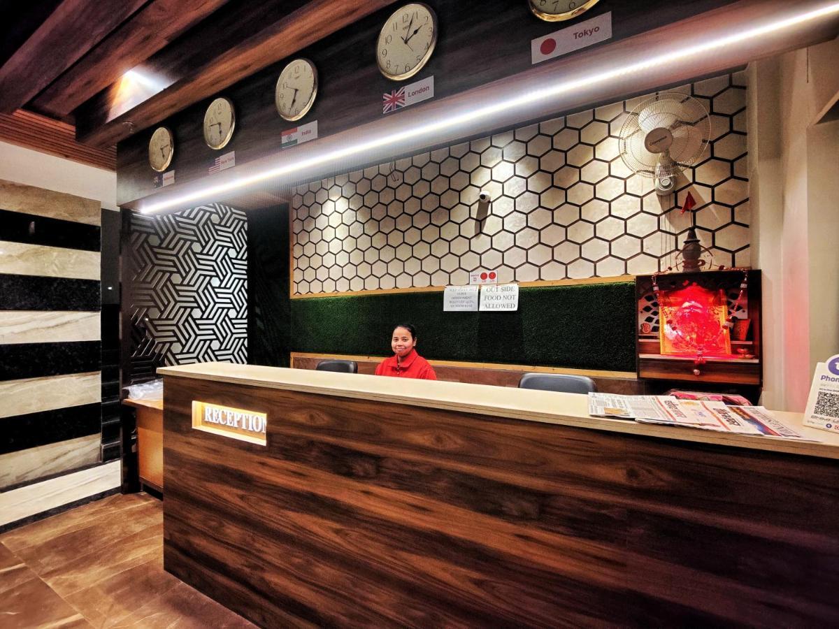 Hotel 21 Next To Chd Railway Station Chandīgarh Exteriör bild