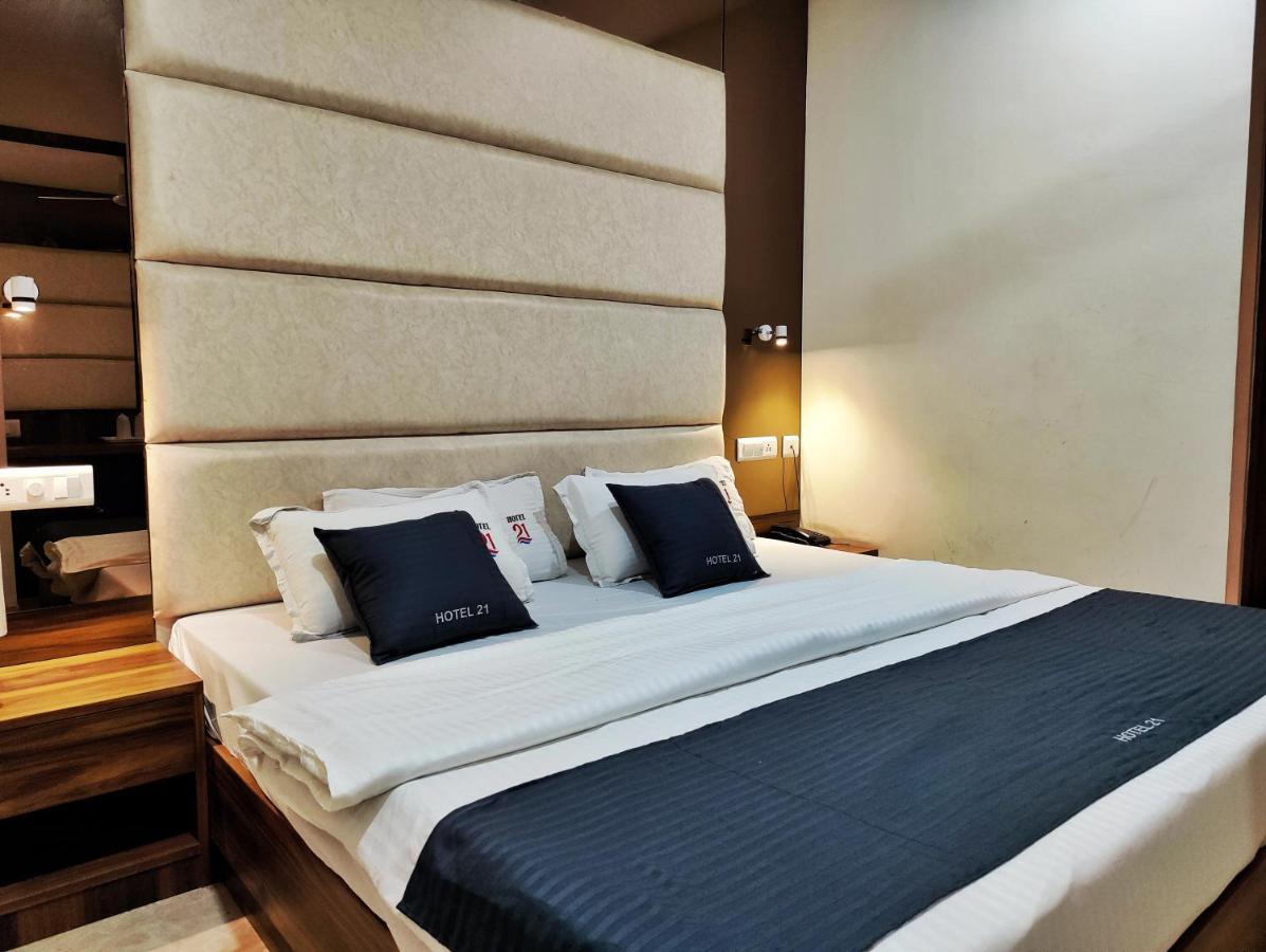 Hotel 21 Next To Chd Railway Station Chandīgarh Exteriör bild