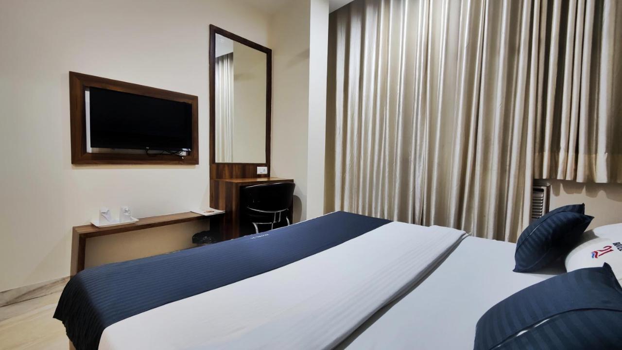 Hotel 21 Next To Chd Railway Station Chandīgarh Exteriör bild